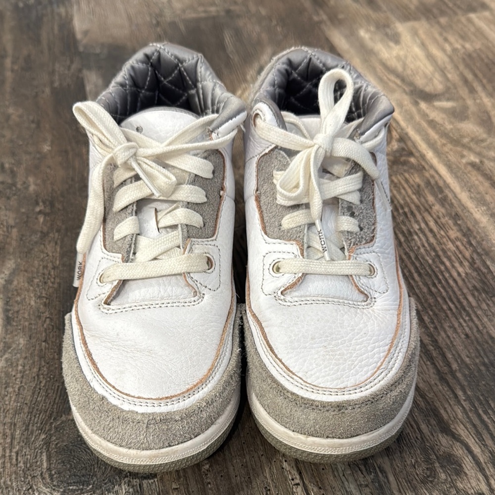 Nike Jordan 2Y shoes